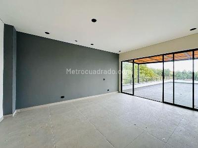 Casa en venta en Loma Del Escobero, Envigado · foto 19 de 20