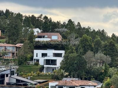 Casa en venta en Loma Del Escobero, Envigado · foto 3 de 20