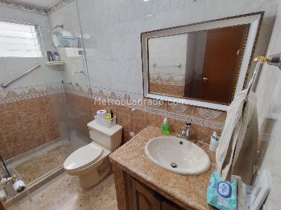 Apartamento de 4 alcobas en venta en Conquistadores, Medellín, 150 m² · foto 13 de 18