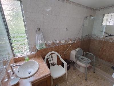 Apartamento de 4 alcobas en venta en Conquistadores, Medellín, 150 m² · foto 16 de 18
