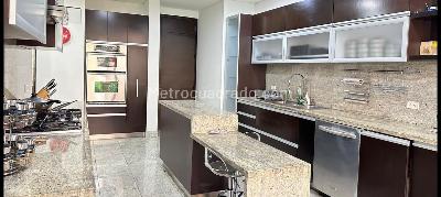 Apartamento de 3 alcobas en venta en Los Rosales Emaus, Bogotá, 280 m² · foto 5 de 20