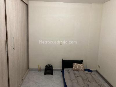 Apartamento en venta en Calasanz, Medellín · foto 2 de 15