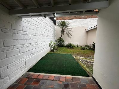Casa de 4 alcobas en arriendo en Conquistadores, Medellín, 300 m² · foto 7 de 13