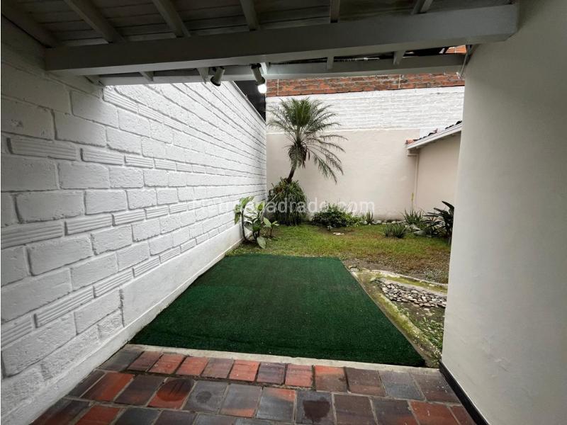 Casa Comercial Versátil de 4 Alcobas en Los Conquistadores - 7