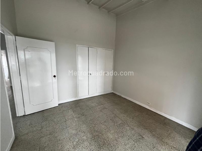 Casa Comercial Versátil de 4 Alcobas en Los Conquistadores - 8