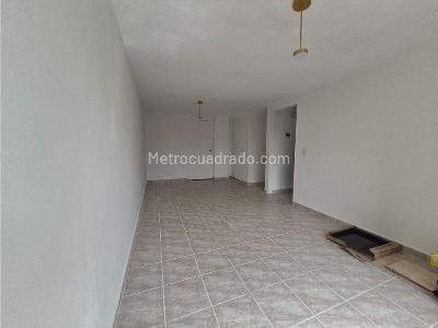 Apartamento de 3 alcobas en venta en Poblado Medellin, Medellín, 84 m² · foto 2 de 7