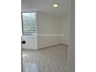 Apartamento de 3 alcobas en venta en Poblado Medellin, Medellín, 84 m² · foto 3 de 7