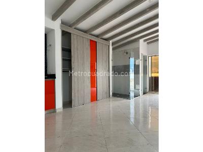 Apartamento de 3 alcobas en venta en Belen Rosales, Medellín, 215 m² · foto 2 de 16