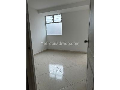 Apartamento de 3 alcobas en venta en Belen Rosales, Medellín, 215 m² · foto 4 de 16