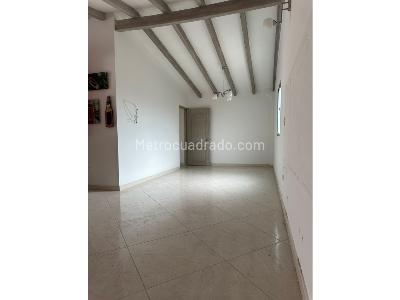 Apartamento de 3 alcobas en venta en Belen Rosales, Medellín, 215 m² · foto 5 de 16