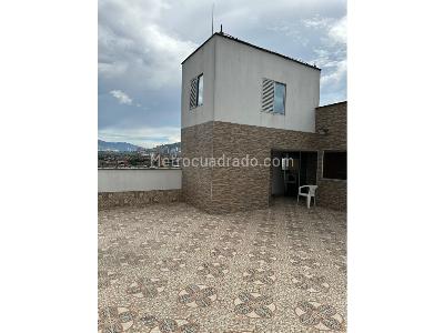 Apartamento de 3 alcobas en venta en Belen Rosales, Medellín, 215 m² · foto 10 de 16
