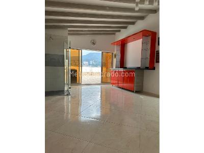 Apartamento de 3 alcobas en venta en Belen Rosales, Medellín, 215 m² · foto 11 de 16