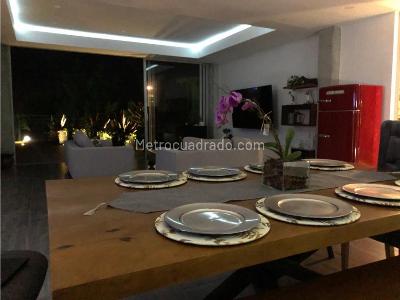 Casa de 5 alcobas en venta en Altos Del Escobero, Envigado, 1095 m² · foto 6 de 20