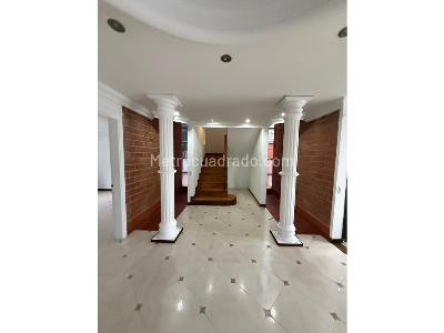 Casa en arriendo en Belvedere, Medellín · foto 7 de 20