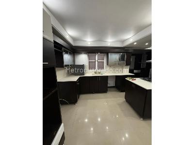 Casa en arriendo en Belvedere, Medellín · foto 11 de 20