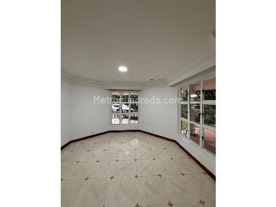 Casa en arriendo en Belvedere, Medellín · foto 18 de 20