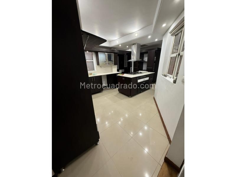 Casa Amplia de 5 Alcobas en Belvedere - 9