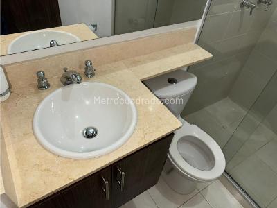 Apartamento de 3 alcobas en venta en Sabaneta, Sabaneta, 74 m² · foto 4 de 18