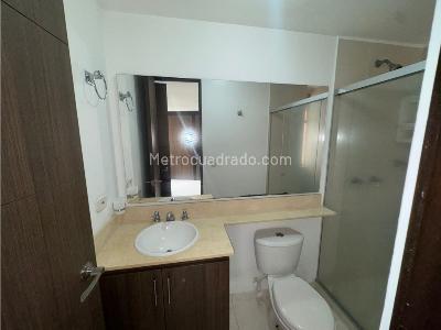 Apartamento de 3 alcobas en venta en Sabaneta, Sabaneta, 74 m² · foto 14 de 18