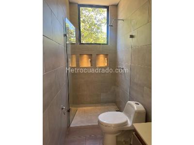 Casa de 4 alcobas en venta en Copacabana, Medellín · foto 4 de 5