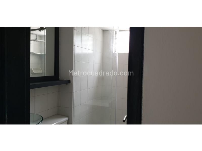 Apartamento en Alquiler de 2 Alcobas en Loma del Indio - 5