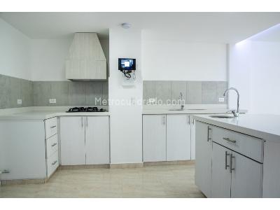 Apartamento de 3 alcobas en venta en Belen Santa Gema, Medellín, 117 m² · foto 6 de 20