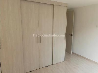 Apartamento de 3 alcobas en venta en Belen Santa Gema, Medellín, 117 m² · foto 13 de 20