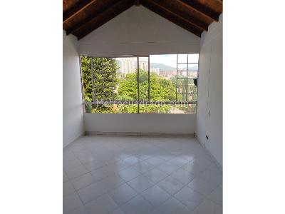 Casa de 3 alcobas en venta en Belen La Mota, Medellín, 150 m² · foto 3 de 20
