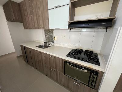 Apartamento de 2 alcobas en arriendo en Envigado, Envigado, 88 m² · foto 16 de 18