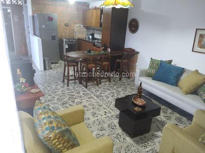 Casa de 3 alcobas en venta en Buenos Aires, Medellín, 580 m² · foto 7 de 20