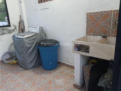 Casa de 3 alcobas en venta en Buenos Aires, Medellín, 580 m² · foto 8 de 20