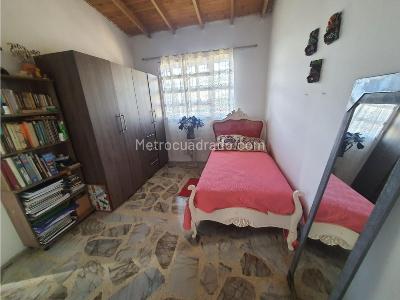 Casa de 3 alcobas en venta en Buenos Aires, Medellín, 580 m² · foto 9 de 20