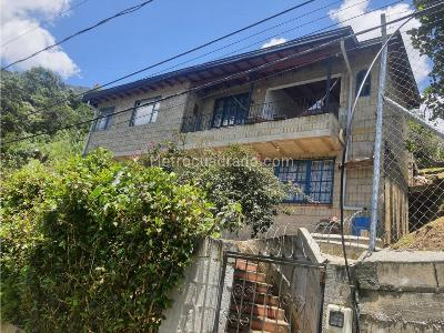 Casa de 3 alcobas en venta en Buenos Aires, Medellín, 580 m² · foto 18 de 20