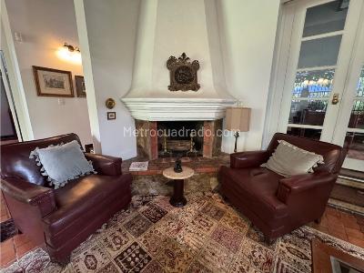 Casa de 4 alcobas en venta en Lomas Las Brujas, Envigado, 1460 m² · foto 6 de 20