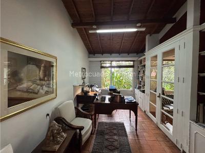 Casa de 4 alcobas en venta en Lomas Las Brujas, Envigado, 1460 m² · foto 10 de 20