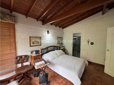 Casa de 4 alcobas en venta en Lomas Las Brujas, Envigado, 1460 m² · foto 20 de 20