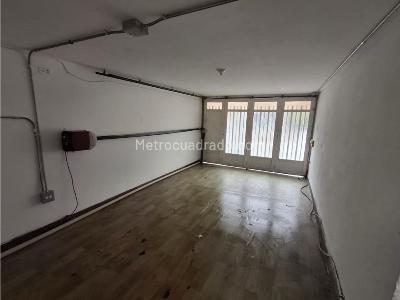 Casa de 5 alcobas en venta en Laureles, Medellín, 2000 m² · foto 8 de 17