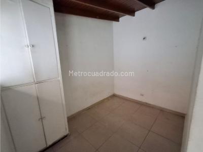Casa de 5 alcobas en venta en Laureles, Medellín, 2000 m² · foto 17 de 17