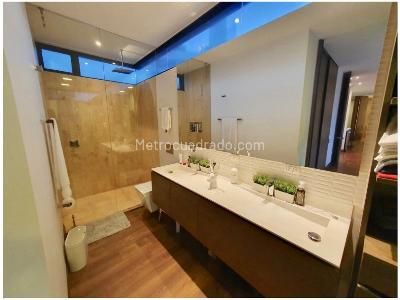 Apartamento de 2 alcobas en venta en San Lucas, Medellín, 129 m² · foto 5 de 20