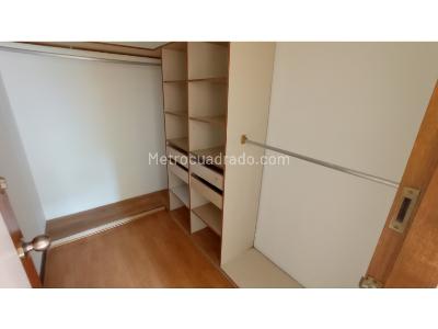 Apartamento de 3 alcobas en venta en Poblado Milla De Oro, Medellín, 188 m² · foto 2 de 20
