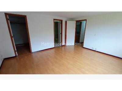 Apartamento de 3 alcobas en venta en Poblado Milla De Oro, Medellín, 188 m² · foto 3 de 20