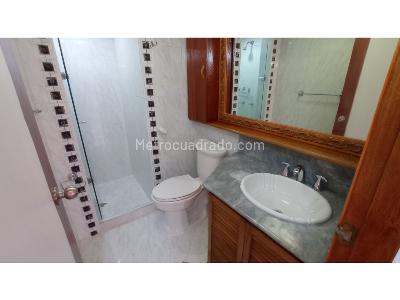 Apartamento de 3 alcobas en venta en Poblado Milla De Oro, Medellín, 188 m² · foto 5 de 20