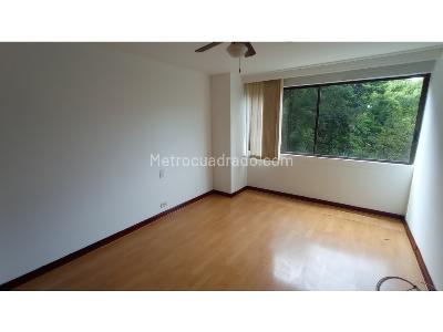 Apartamento de 3 alcobas en venta en Poblado Milla De Oro, Medellín, 188 m² · foto 9 de 20