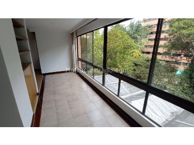 Apartamento de 3 alcobas en venta en Poblado Milla De Oro, Medellín, 188 m² · foto 13 de 20