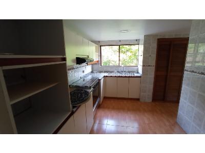 Apartamento de 3 alcobas en venta en Poblado Milla De Oro, Medellín, 188 m² · foto 18 de 20