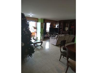 Apartamento de 3 alcobas en venta en La Castellana, Medellín, 142 m² · foto 15 de 20