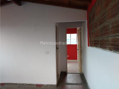 Casa de 5 alcobas en venta en San Cristobal, Medellín, 500 m² · foto 11 de 20