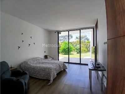 Casa de 3 alcobas en venta en Llano Grande, Rionegro, 1788 m² · foto 3 de 13