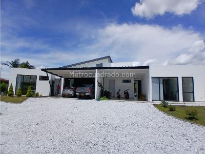 Casa de 3 alcobas en venta en Llano Grande, Rionegro, 1788 m² · foto 7 de 13