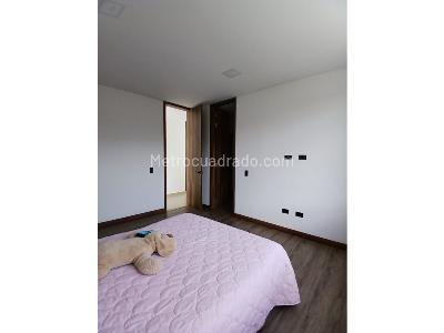 Casa de 3 alcobas en venta en Llano Grande, Rionegro, 1788 m² · foto 9 de 13